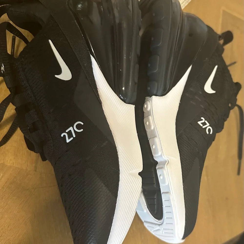 Nike Air Max 270 Black and White Sneakers - Picture 6 of 6